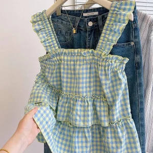Women's plaid casual loose sleeveless shirt, a versatile summer outfit